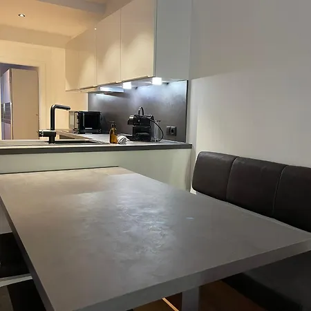 International House Mit 3 Schlafzimmern Zw Ap 6 Solden