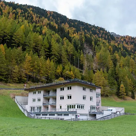 International House Mit 3 Schlafzimmern Zw Ap 6 Lägenhet Sölden